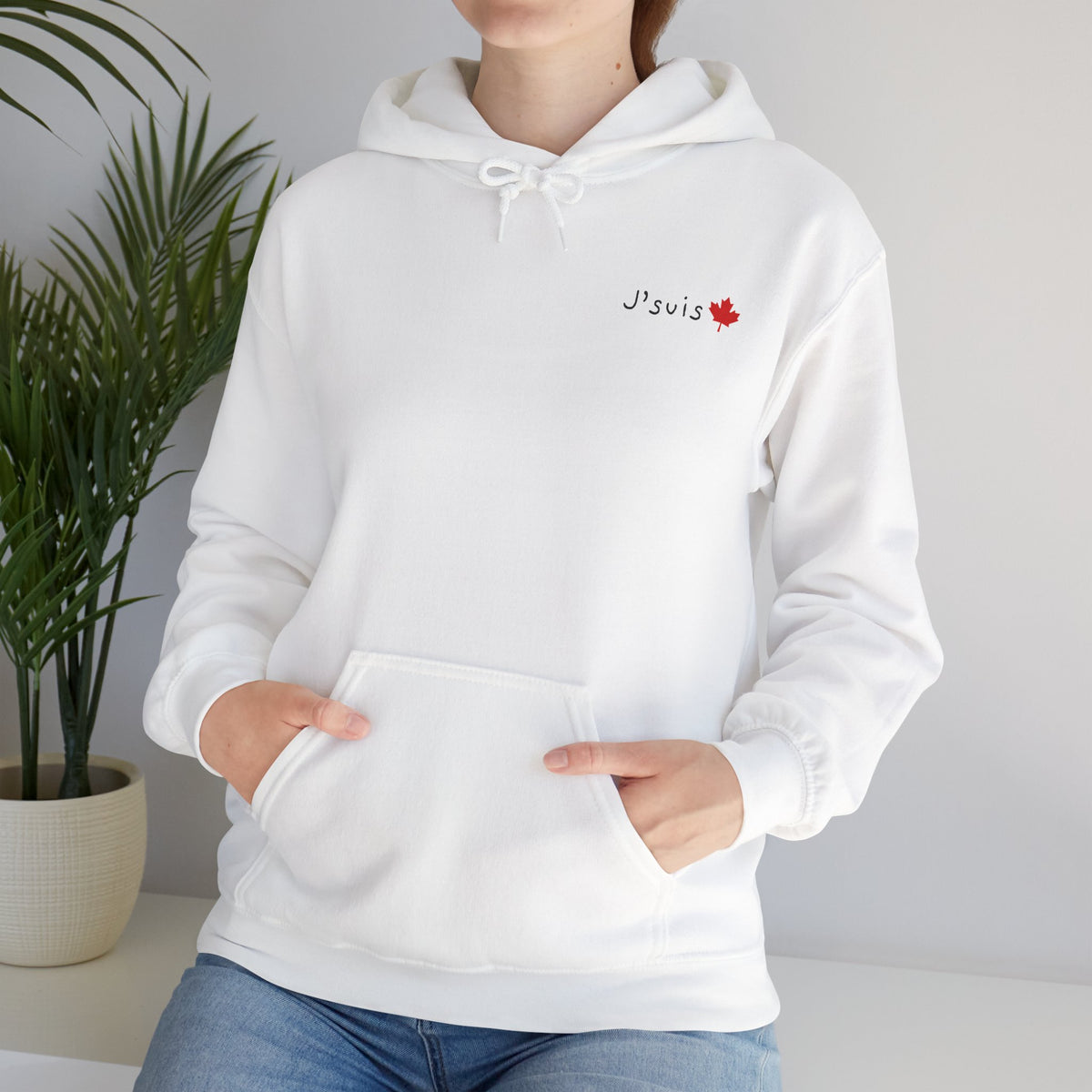 J'suis | Hoodie with Maple Leaf Minimalist Canada